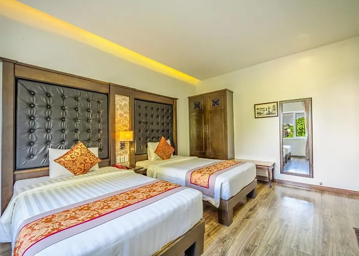 Khách sạn Park 2*