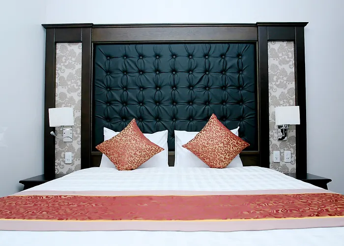 Khách sạn Park 2*