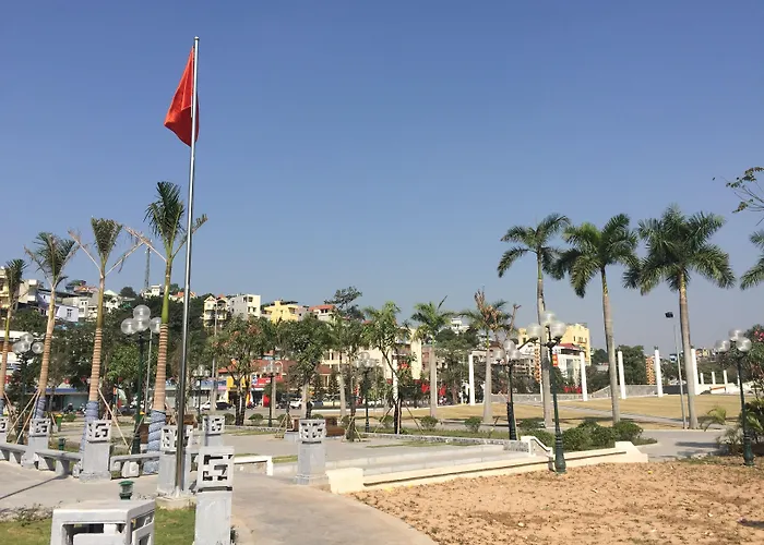 Park Khách sạn 2*