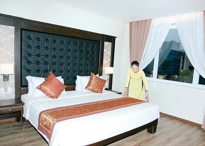 Park Khách sạn 2*