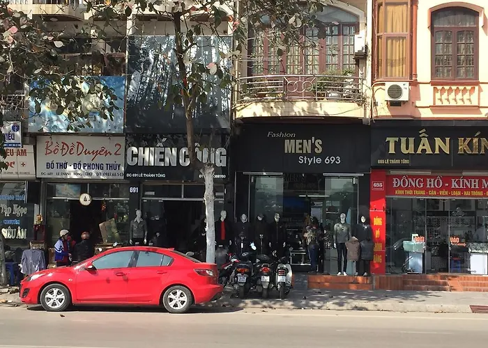 Khách sạn Park 2*