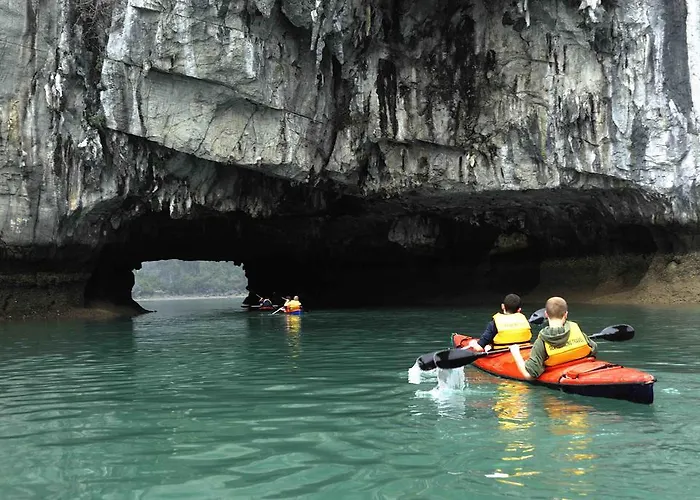 Khách sạn Park 2*